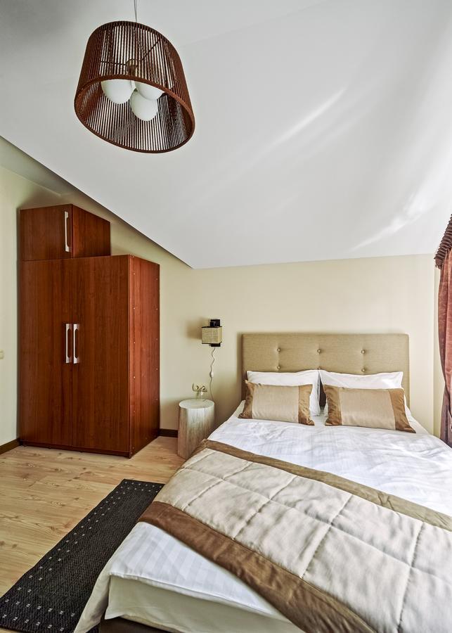Hotel Isloch Park Rakaw Exteriér fotografie
