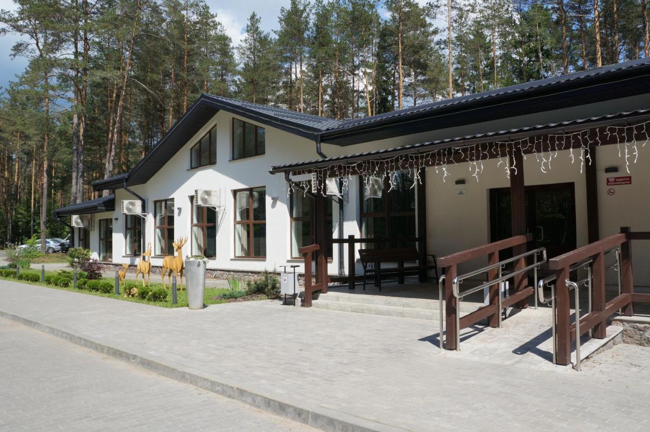 Hotel Isloch Park Rakaw Exteriér fotografie
